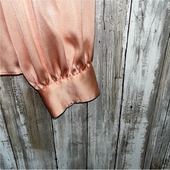 White House Black Market Peachy Pink Satin Blouse - Picture 3 of 6